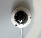 Hikvision AcuSense-sikkerhetskamera på 4 MP med deteksjon av personer og kjøretøy